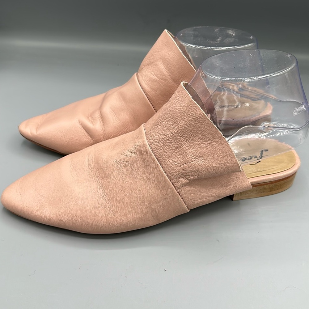 Free People Sienna Slip on Flats sz 38 or 7.5